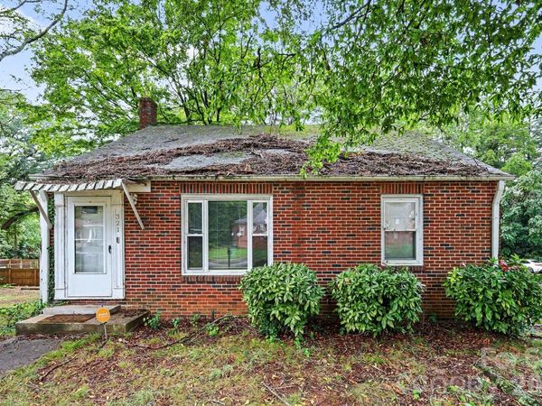 321 N Bost Street, Statesville, NC 28677