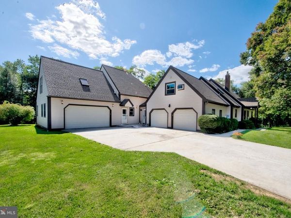 100 RUSSELL ROAD, PHOENIXVILLE, PA 19460