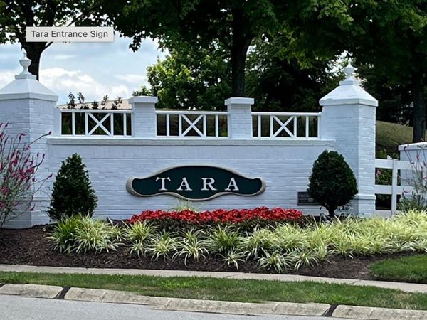 1400 Taramore Drive, Unit 302, Florence, KY 41042