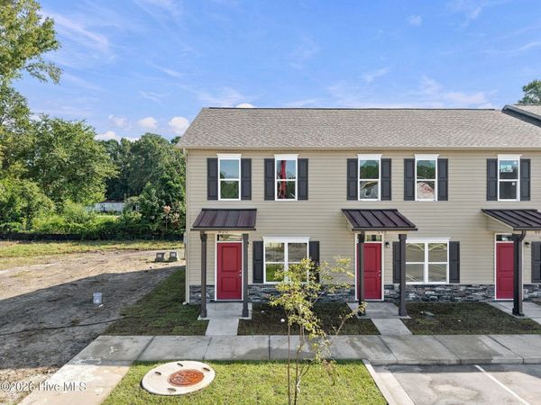 396 Boyington Place Road , Midway Park, NC 28544