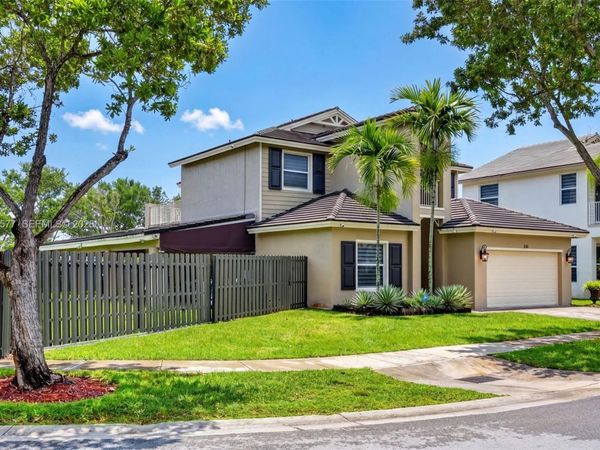 241 NE 33rd Ter , Homestead, FL 33033
