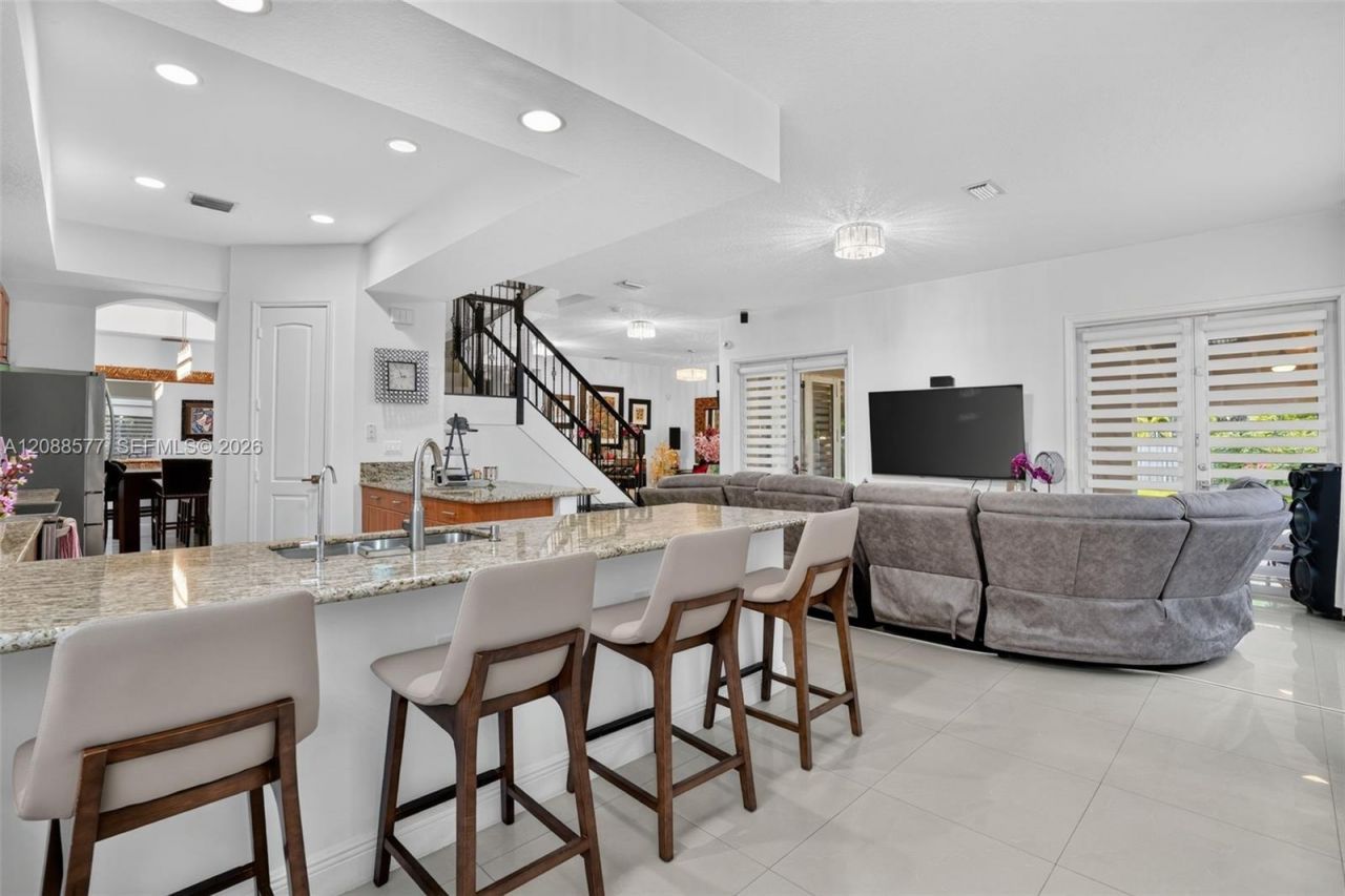 241 NE 33rd Ter, Homestead, FL 33033 Photo