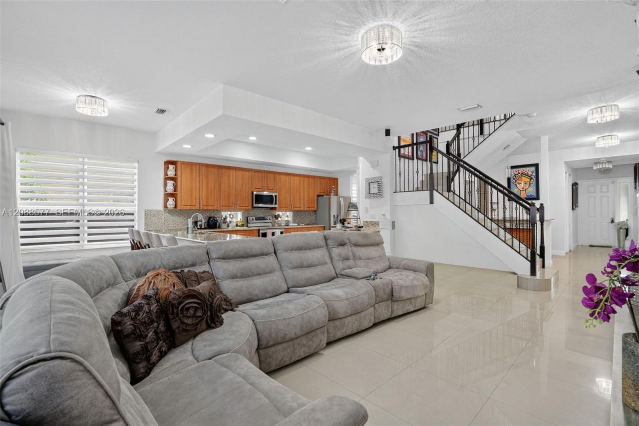241 NE 33rd Ter, Homestead, FL 33033 Photo