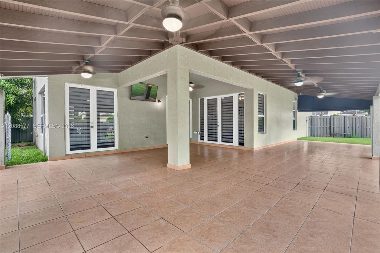 241 NE 33rd Ter, Homestead, FL 33033 Photo