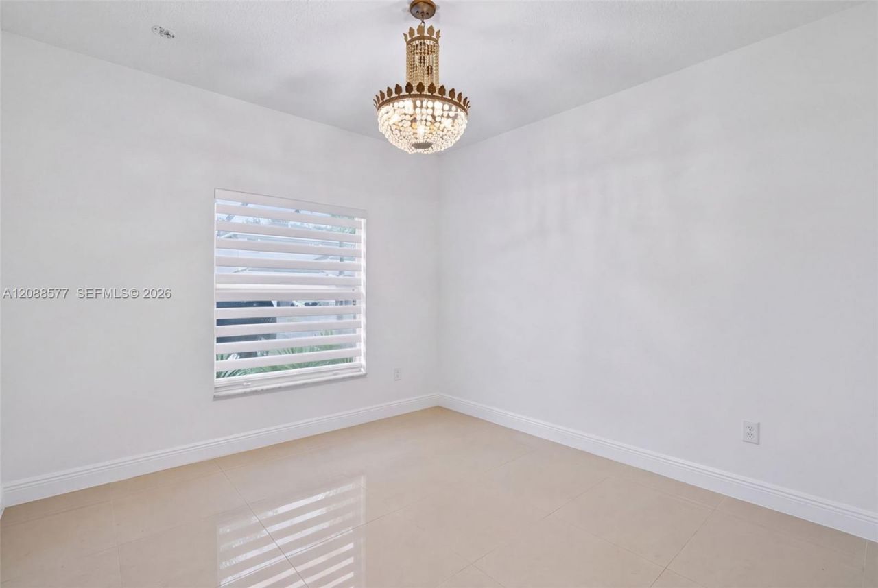 241 NE 33rd Ter, Homestead, FL 33033 Photo