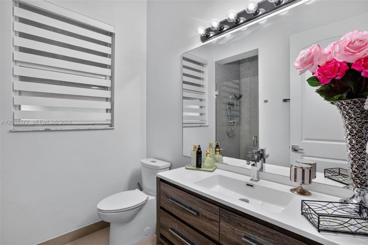 241 NE 33rd Ter, Homestead, FL 33033 Photo