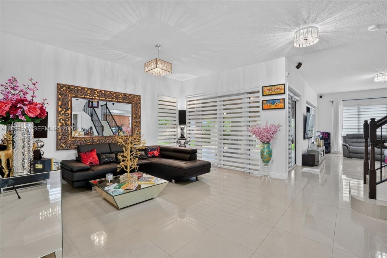 241 NE 33rd Ter, Homestead, FL 33033 Photo