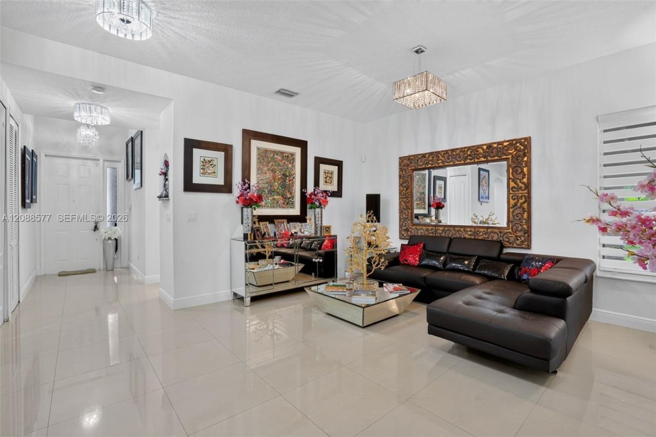 241 NE 33rd Ter, Homestead, FL 33033 Photo