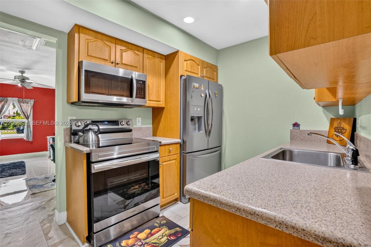 7424 SW 14th Pl, North Lauderdale, FL 33068 Photo