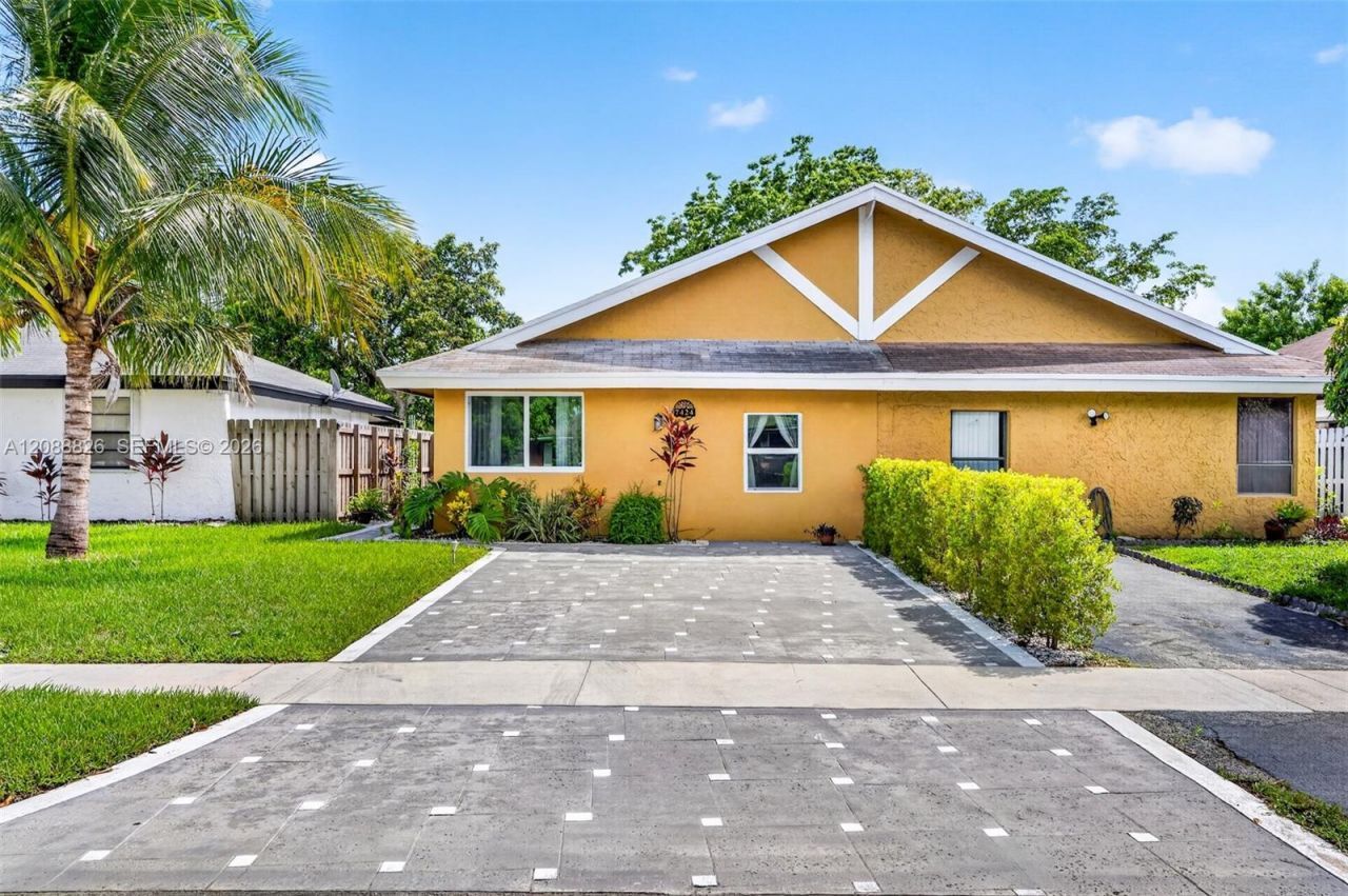 7424 SW 14th Pl, North Lauderdale, FL 33068 Photo