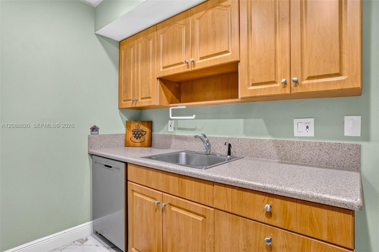 7424 SW 14th Pl, North Lauderdale, FL 33068 Photo