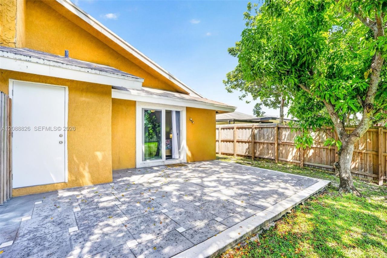 7424 SW 14th Pl, North Lauderdale, FL 33068 Photo