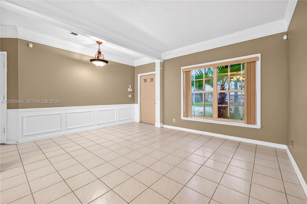 5868 N Plum Bay Pkwy, Unit 5868, Tamarac, FL 33321 Photo