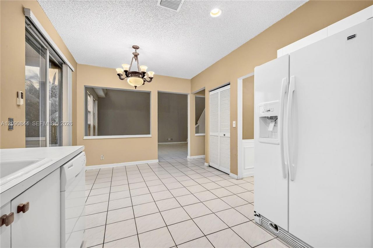 5868 N Plum Bay Pkwy, Unit 5868, Tamarac, FL 33321 Photo