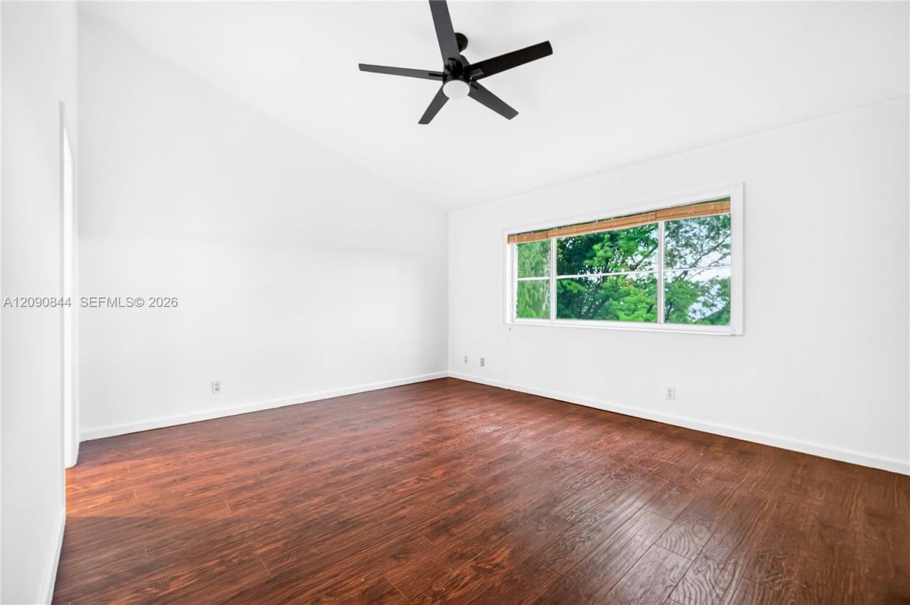 5868 N Plum Bay Pkwy, Unit 5868, Tamarac, FL 33321 Photo