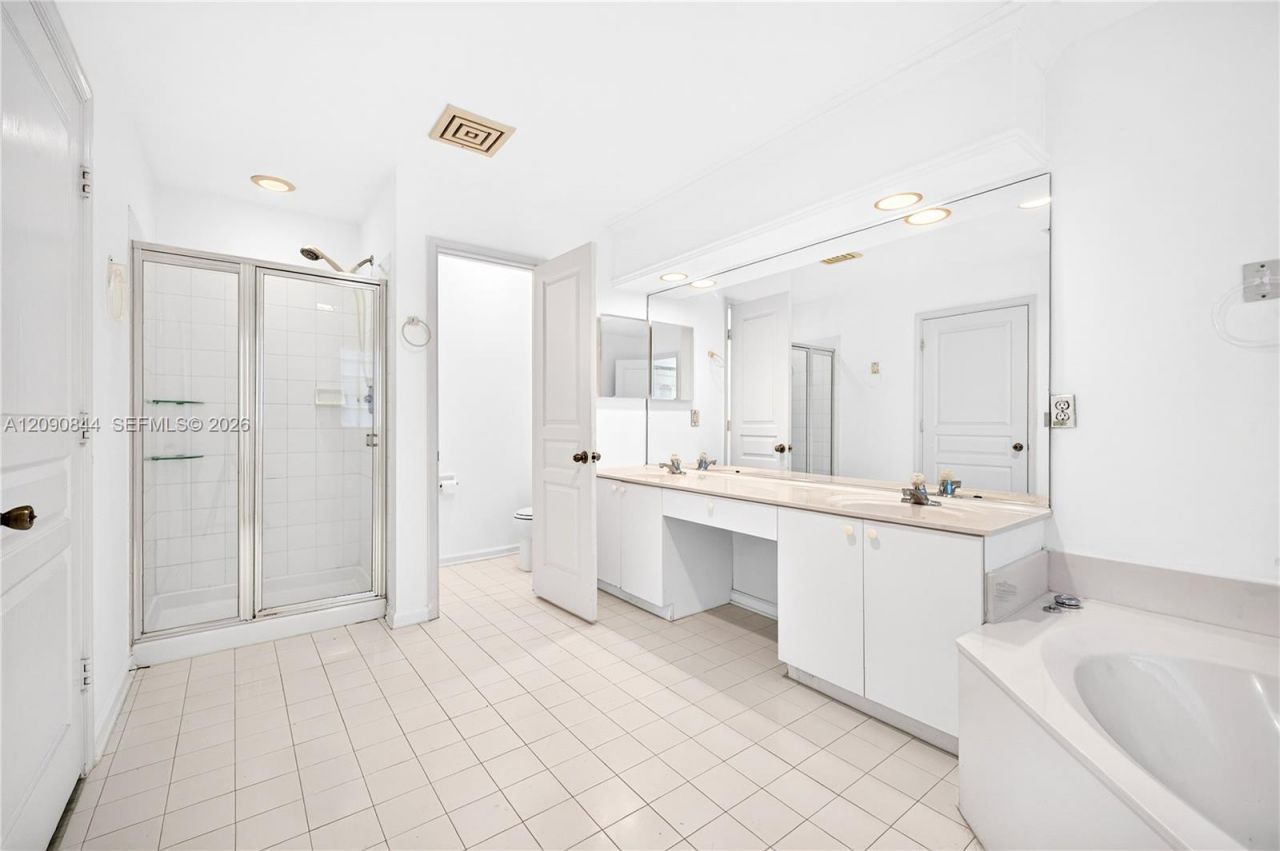 5868 N Plum Bay Pkwy, Unit 5868, Tamarac, FL 33321 Photo