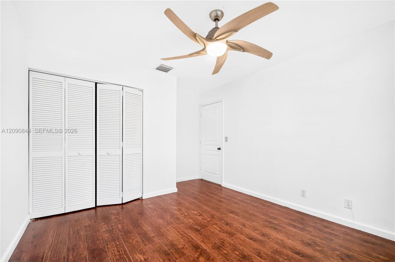 5868 N Plum Bay Pkwy, Unit 5868, Tamarac, FL 33321 Photo