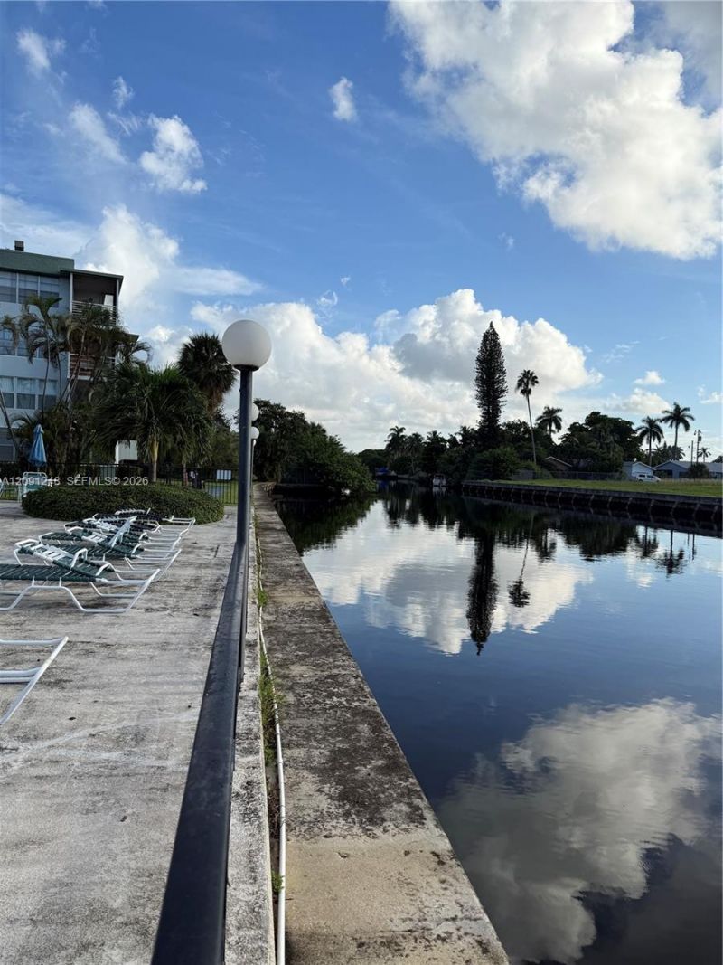 2761 Taft St, Unit 212, Hollywood, FL 33020 Photo