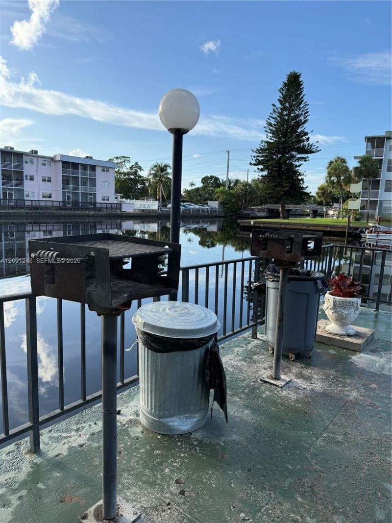 2761 Taft St, Unit 212, Hollywood, FL 33020 Photo