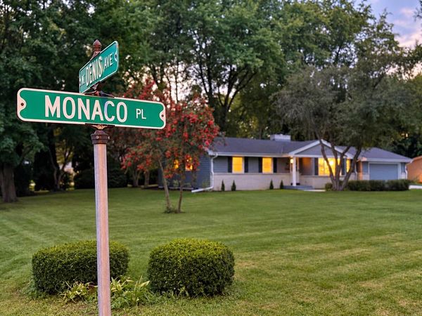 5565 S Monaco PLACE, Hales Corners, WI 53130