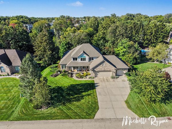3541 Elk Drive, Zeeland, MI 49464