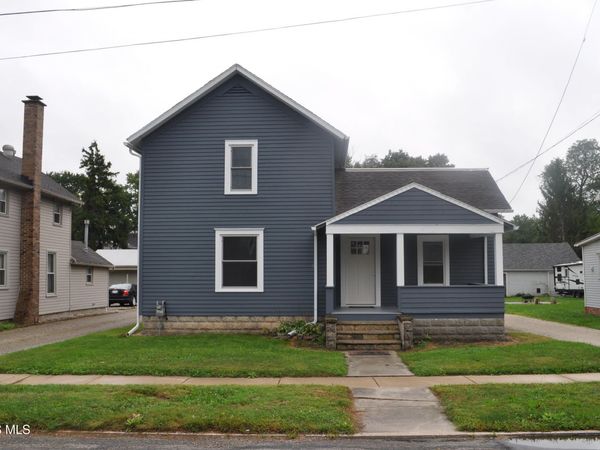 209 Main Street , Luckey, OH 43443