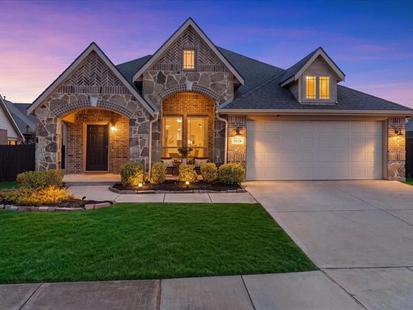9328 Amistad Lane, Denton, TX 76226