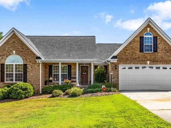 129 Club House Drive , Reidsville, NC 27320