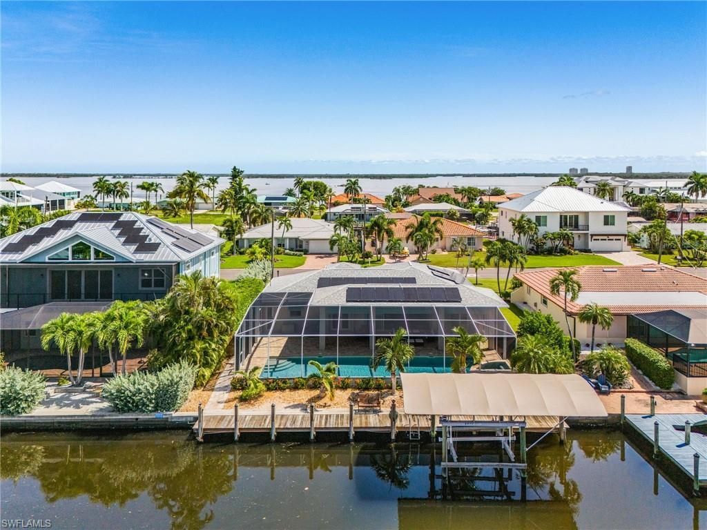 8 Palmview Blvd , Fort Myers Beach, FL 33931 Photo