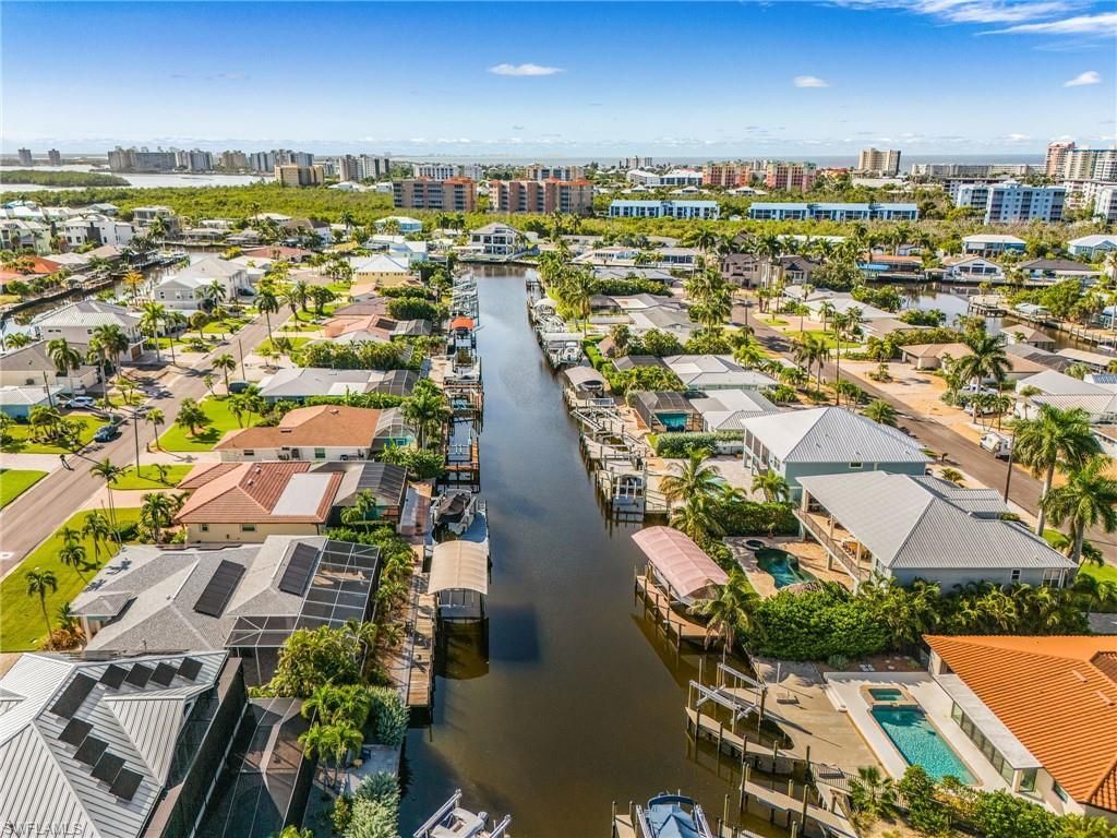 8 Palmview Blvd , Fort Myers Beach, FL 33931 Photo