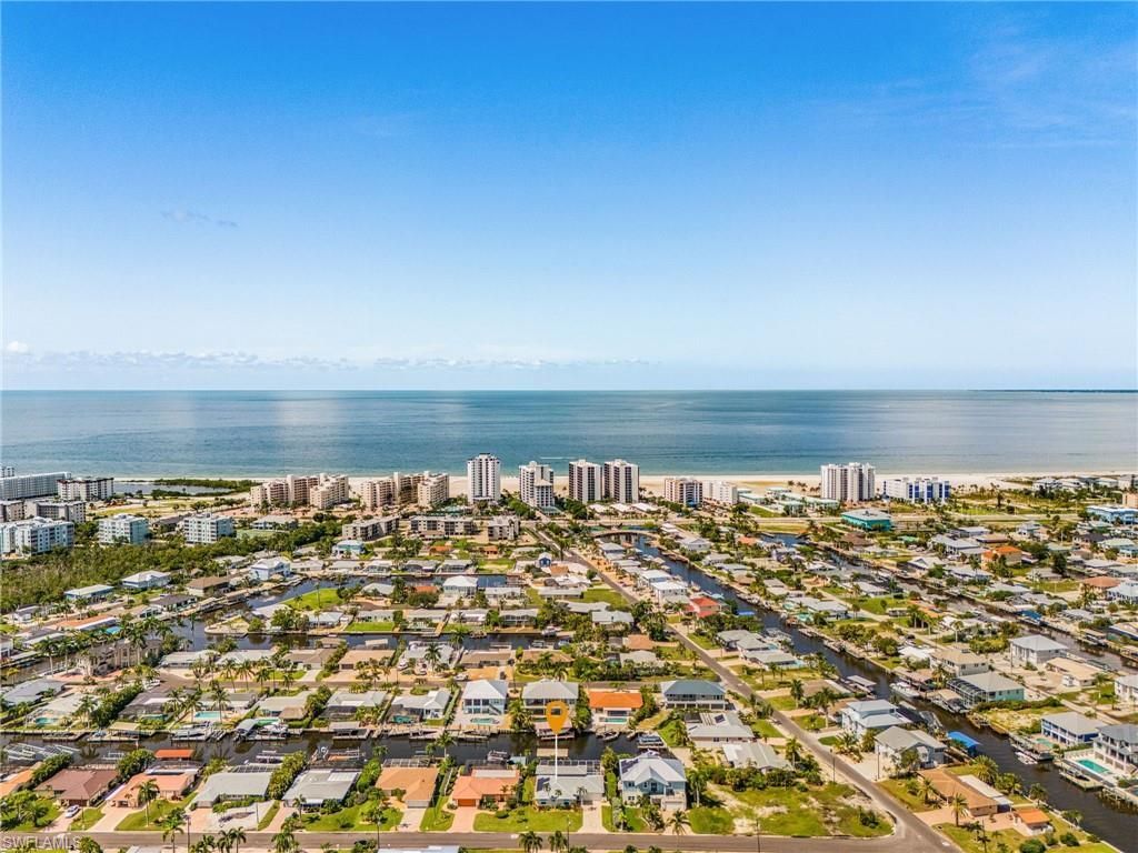 8 Palmview Blvd , Fort Myers Beach, FL 33931 Photo