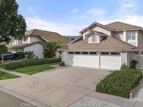 1718 Fairmont Dr , Corona, CA 92882