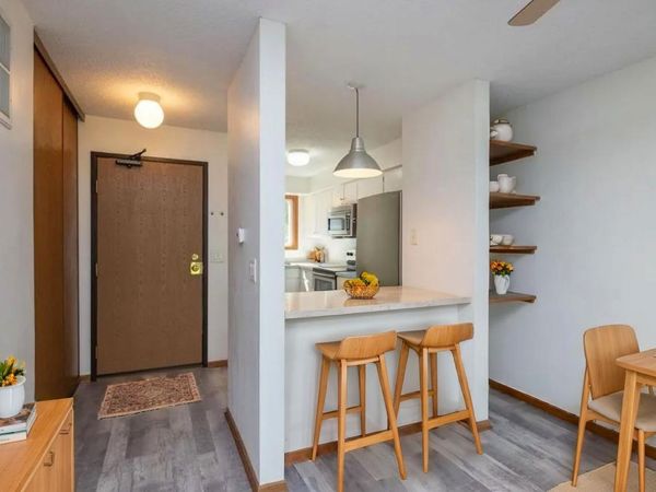 353 Belvidere Street E, Unit 353B, Saint Paul, MN 55107