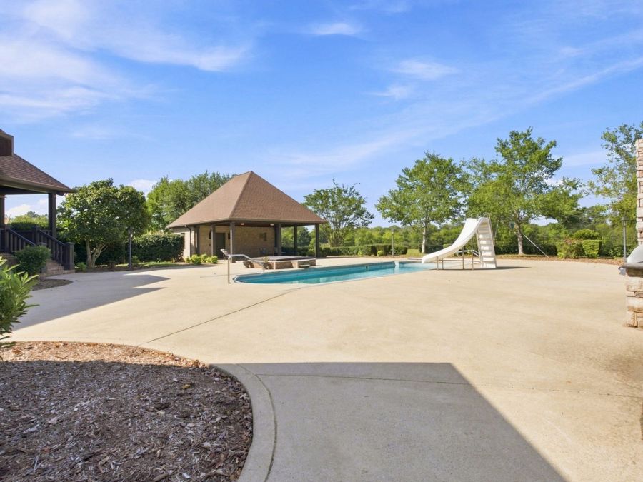 Property Image 76