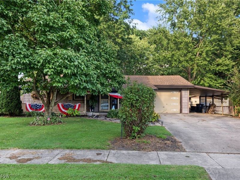 3577 Lynwood Drive NW, Warren, OH 44485 Photo 2