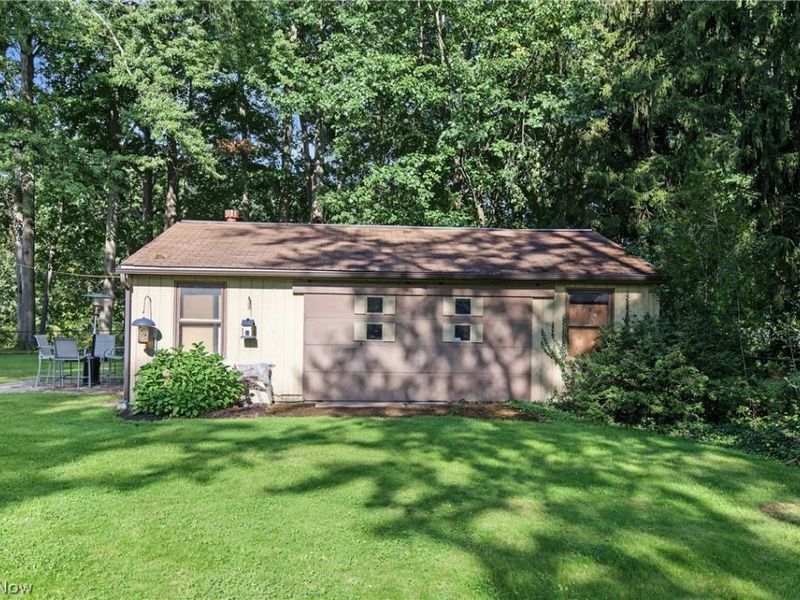 3577 Lynwood Drive NW, Warren, OH 44485 Photo 6