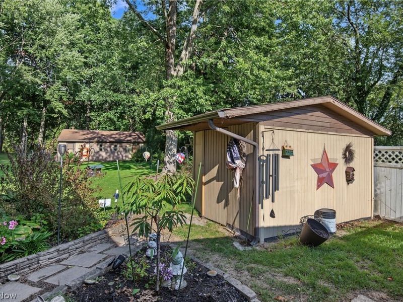 3577 Lynwood Drive NW, Warren, OH 44485 Photo 7