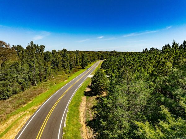 000 Hwy. 31 , Romance, AR 72136