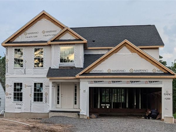71 Country Pkwy, Amherst, NY 14221