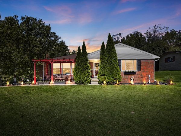 186 Meadow Lane, Springfield, OH 45505