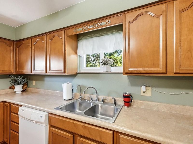 186 Meadow Lane, Springfield, OH 45505 Photo 16