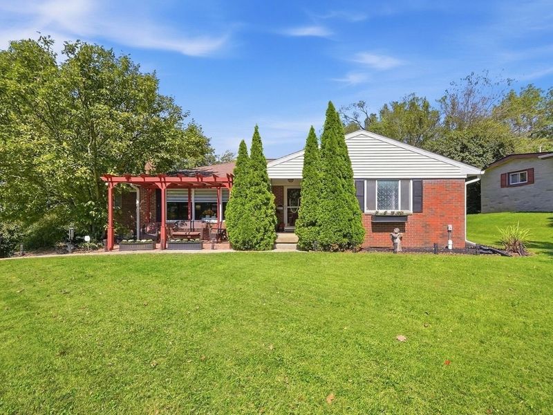 186 Meadow Lane, Springfield, OH 45505 Photo 4