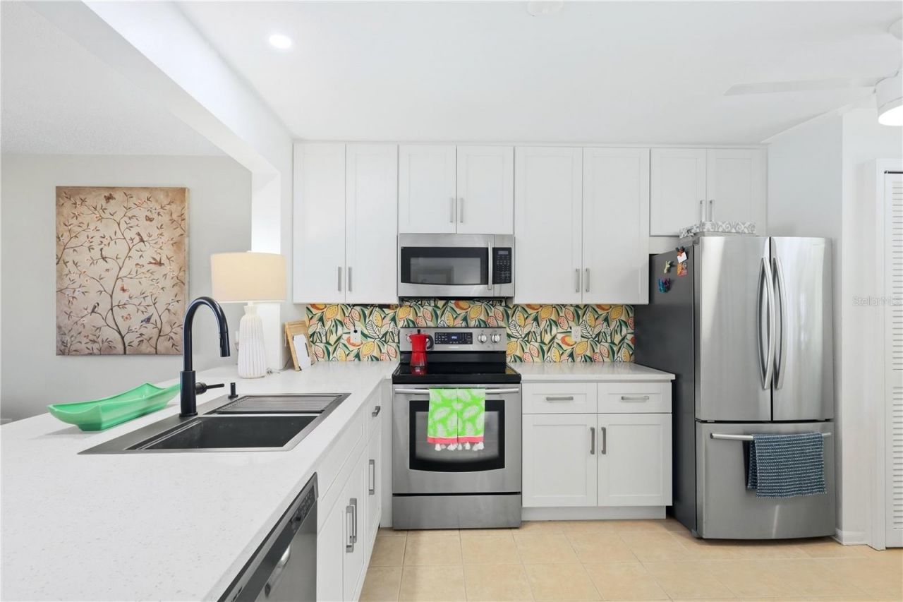 307 Timberlake Drive, Unit 307, Bradenton, FL 34210 Photo