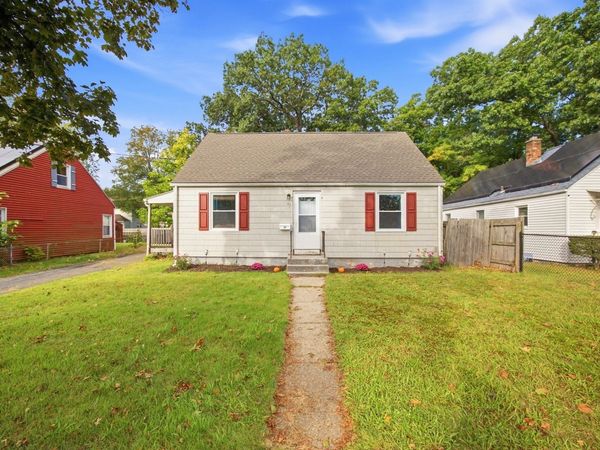 62 Haumont Ter, Springfield, MA 01104