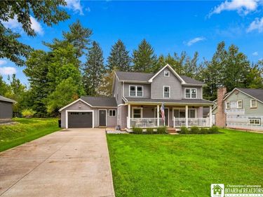 10 Walnut Street , Lakewood, NY 14750