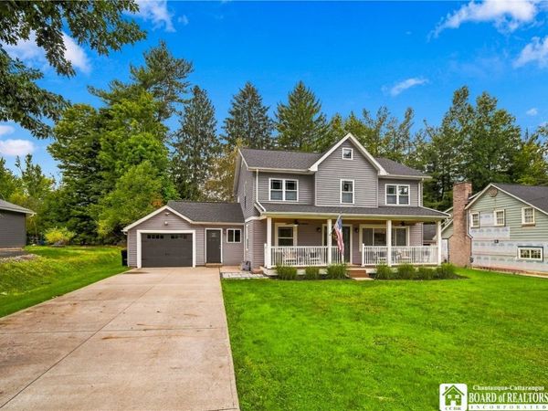 10 Walnut Street , Lakewood, NY 14750