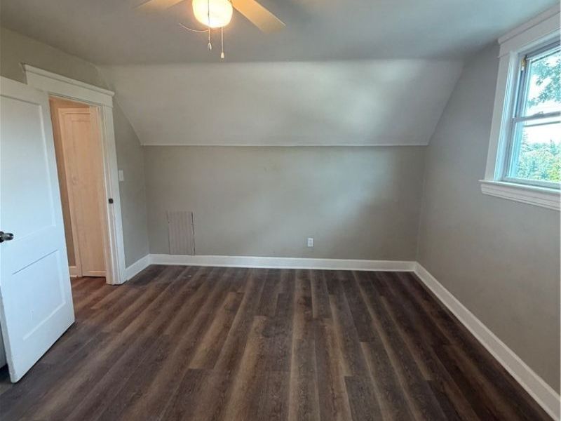 381 E 152nd Street, Cleveland, OH 44110 Photo 13