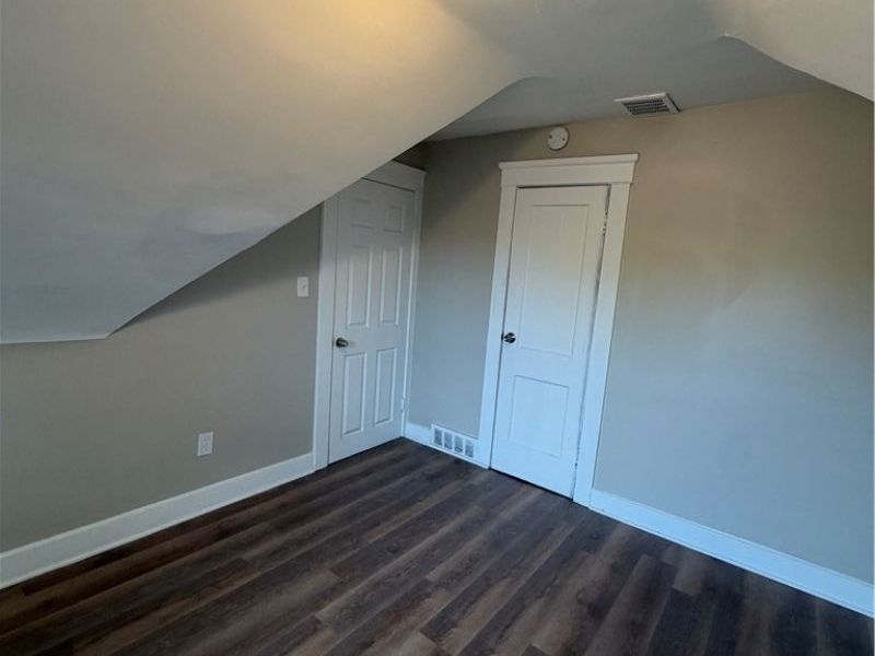381 E 152nd Street, Cleveland, OH 44110 Photo 17
