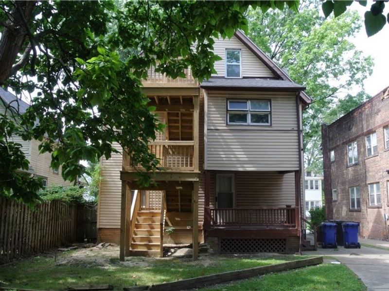 381 E 152nd Street, Cleveland, OH 44110 Photo 2
