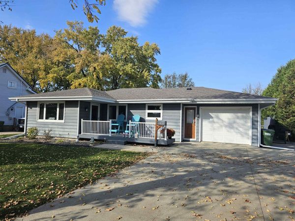 124 SW 4th Avenue, Cresco, IA 52136